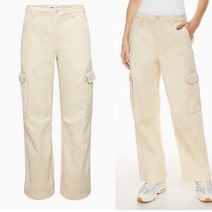 Aritzia Cream Cargo Pants. Very good condition